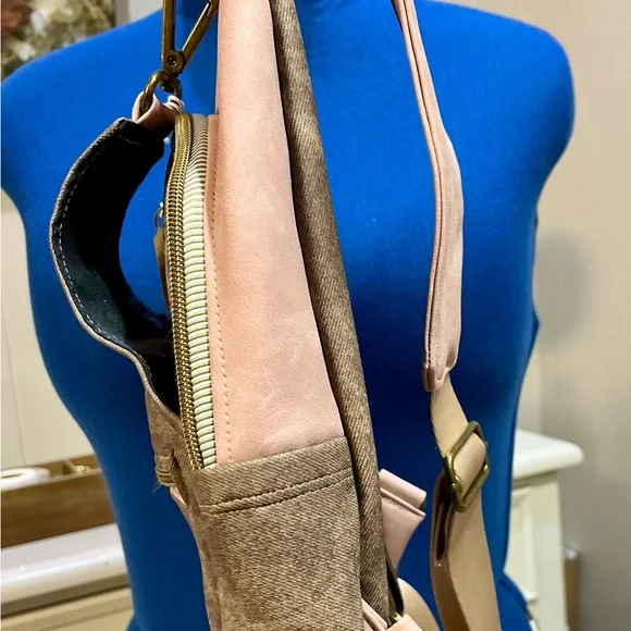 Stylish Pink and Brown handmade by JoJo crossbody bag - Picture 5 of 10